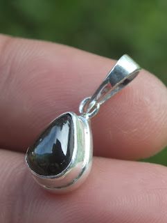 black sapphire pendant