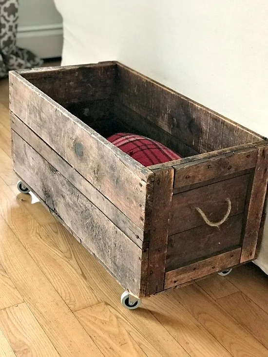 Make DIY Storage From an Antique Crate. Homeroad.net