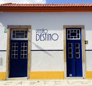 BUILDING / Antigo Edifício da Estação de Comboios (Pensão Destino), Castelo de Vide, Portugal