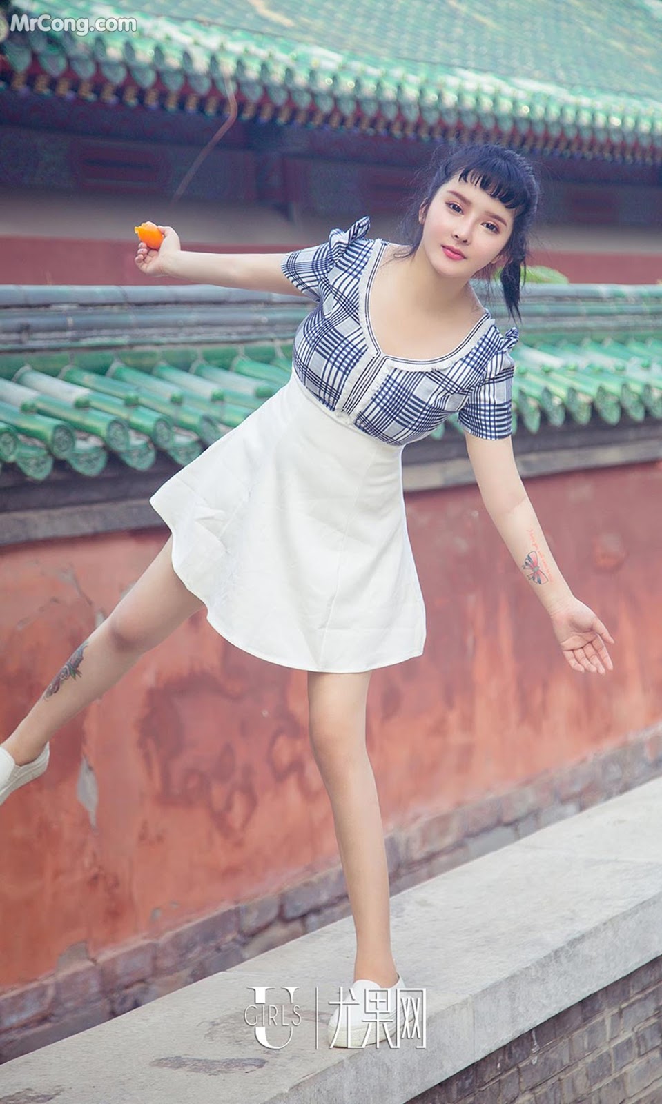 UGIRLS - Ai You Wu App No.1111: Model Yang Ma Ni (杨 漫 妮) (35 photos)