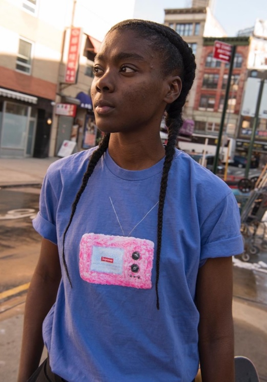 supreme tv tee black