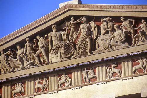 http://3.bp.blogspot.com/-nzJxPq9Xidc/Ti0rEehX2rI/AAAAAAAAANA/4cm5vs-k9gE/s1600/pp38-2+Parthenon+East+Pediment-500pix.jpg