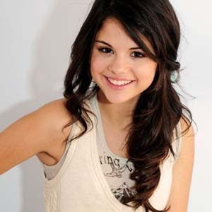 Selena Gomez - Middle Of Nowhere Lyrics | Letras | Lirik | Tekst | Text | Testo | Paroles - Source: mp3junkyard.blogspot.com