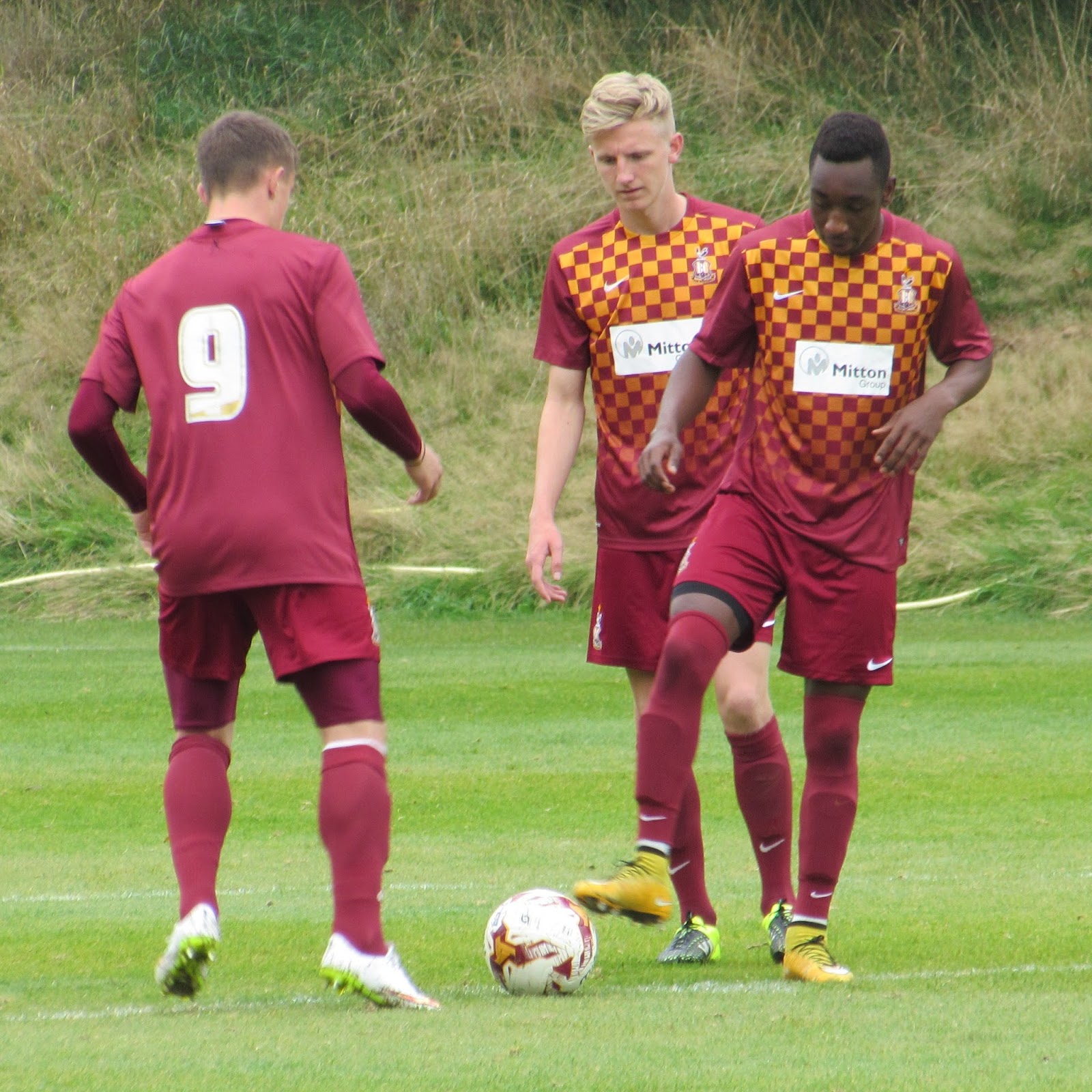 THE66POW Bradford City 1 v Mansfield Town 3 Football League Youth Alliance
