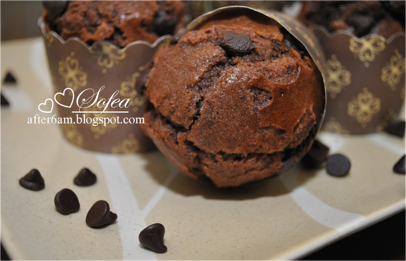 After 6 am NIGELLA'S CHOCOLATE CHIPS MUFFIN