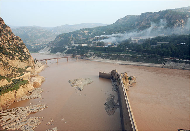 Connecting Yellow River with the World: Book Review on Flood Discharge ...