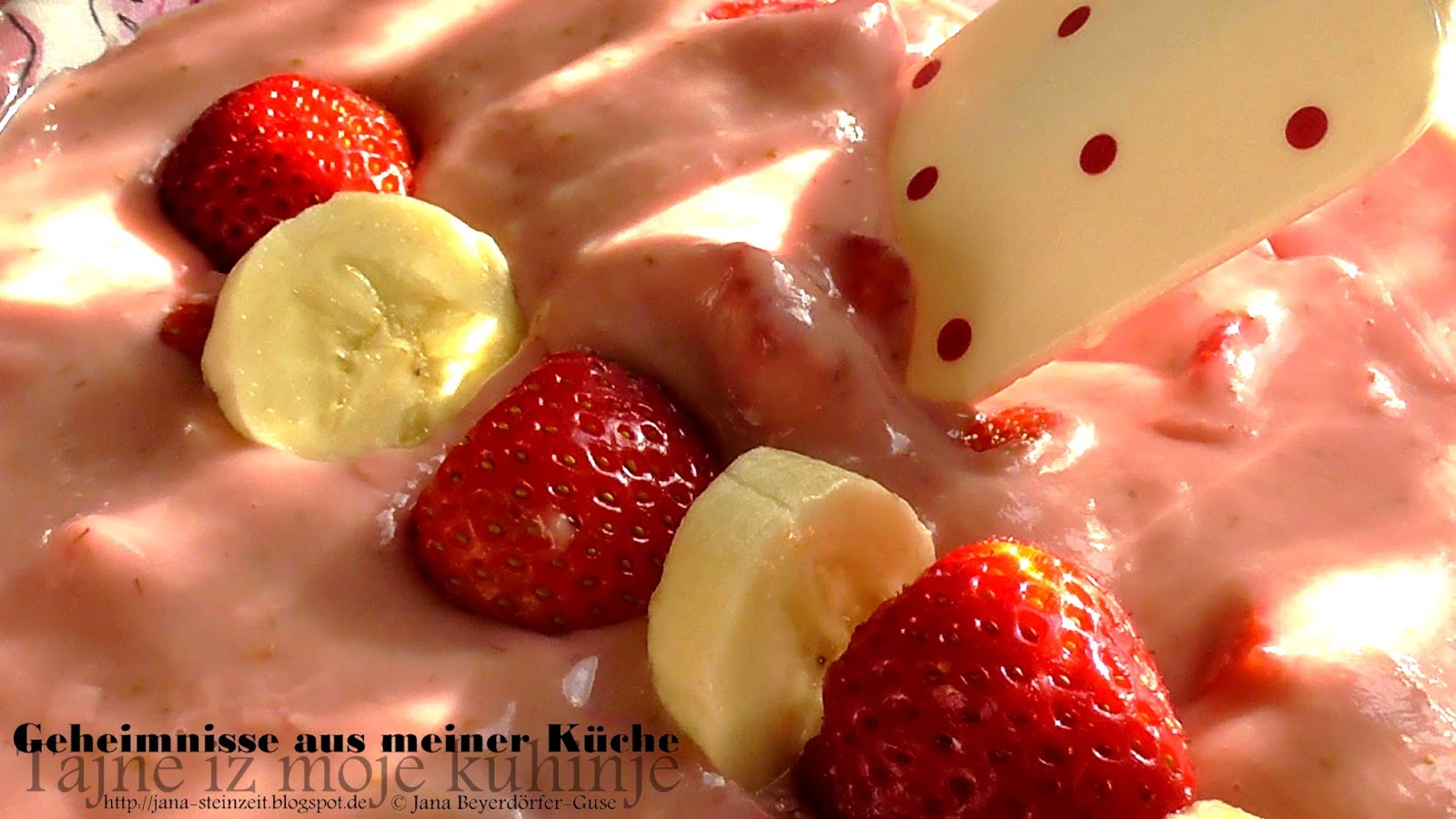 Janas Steinzeit: (Video) perfekter Erdbeer - Pudding mit Monsieur ...