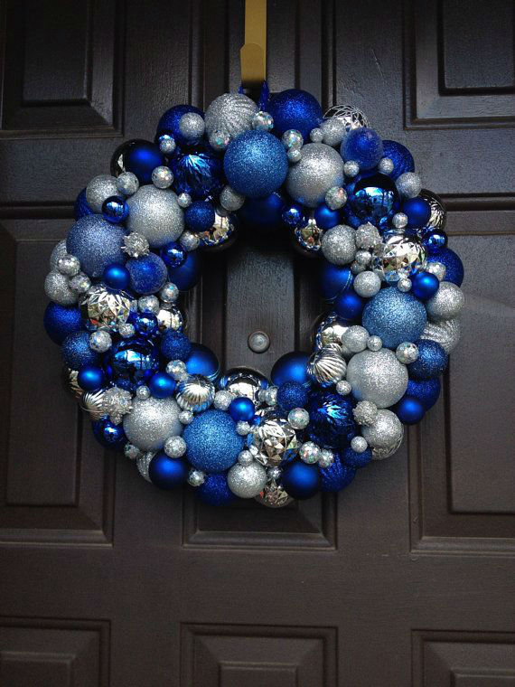 25 Blue and White Ideas for Christmas Home Decor