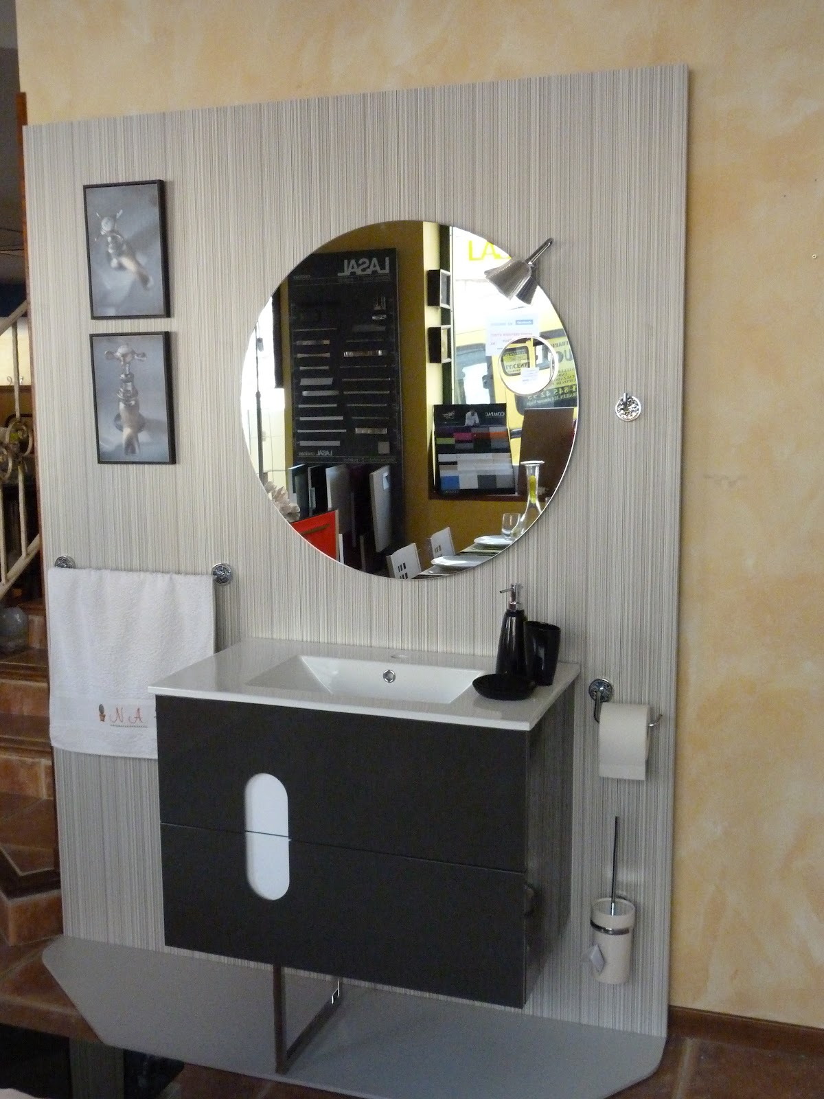 MUEBLES DE BAÑO ""NUEVA EXPOSICIÓN""