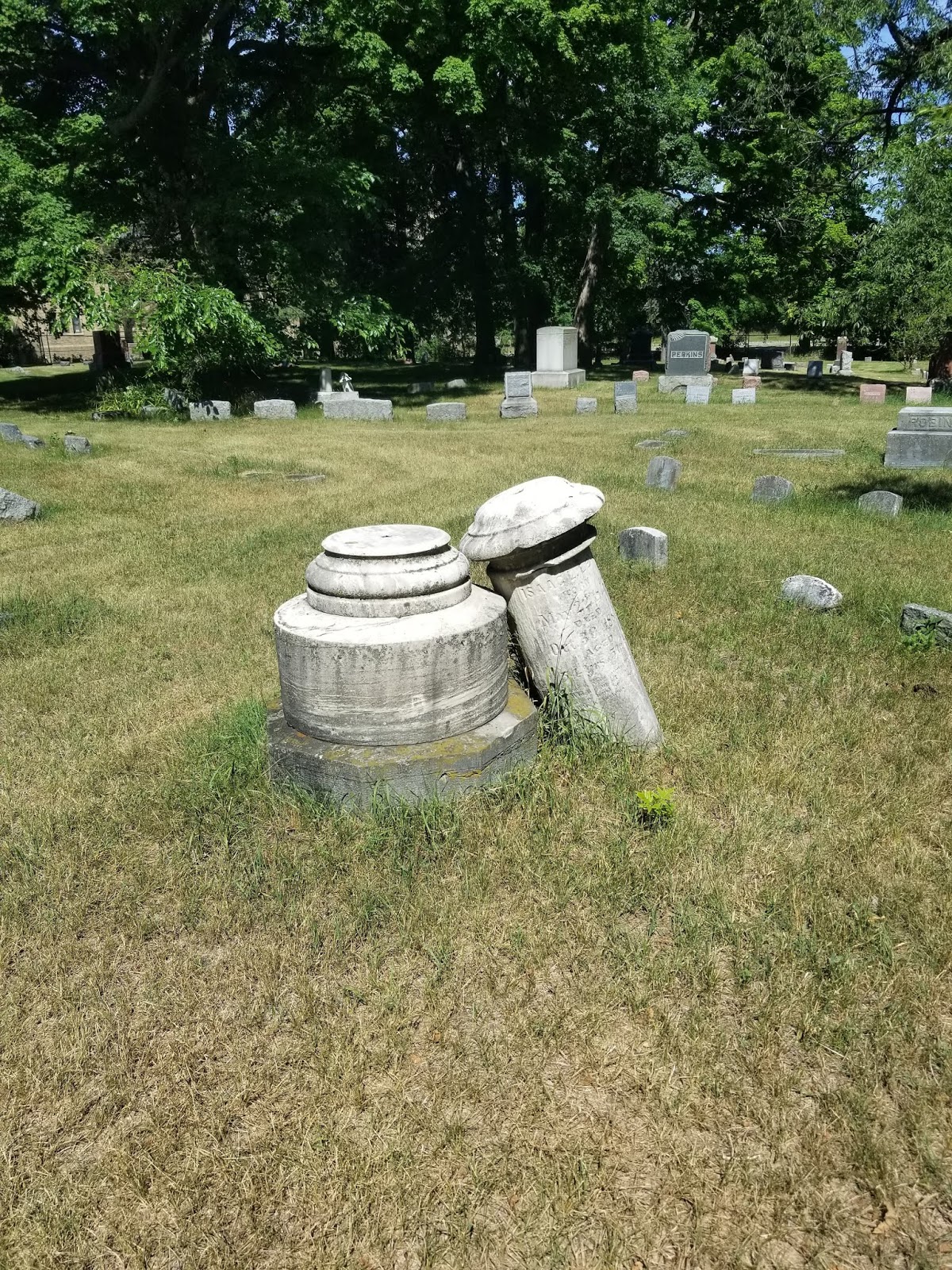 A Bewitching Guide to All Things Halloween Avondale Cemetery Flint