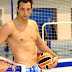 L'olimpionico Matteo Aicardi mostra il suo lato-b in una foto goliardica del 2008
