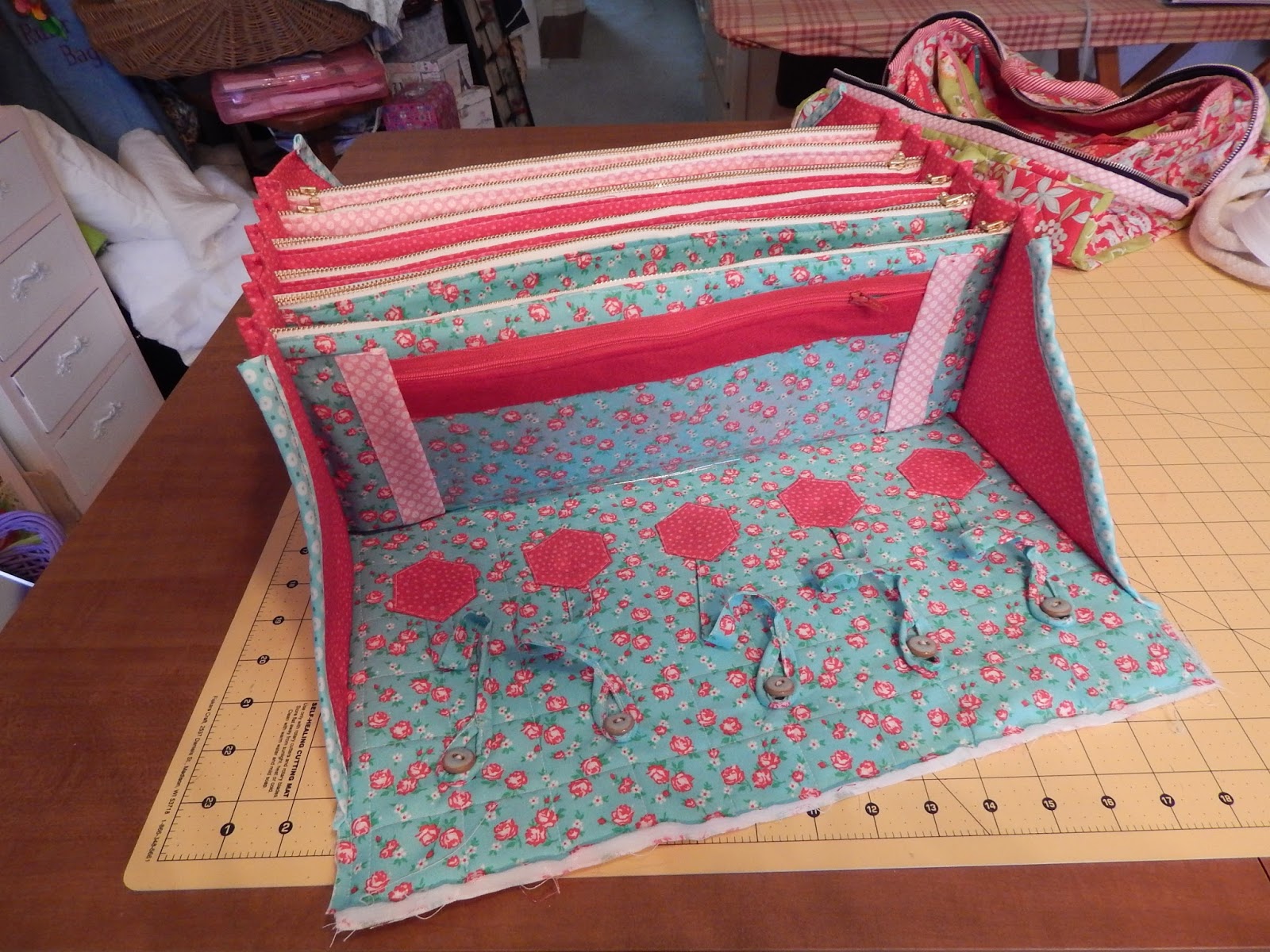 She's just a girl who creates... My Quilters Bee Bag