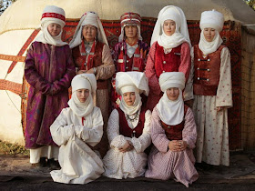 kyrgyzstan costume textiles, kyrgyzstan headresses, kyrgyzstan tours