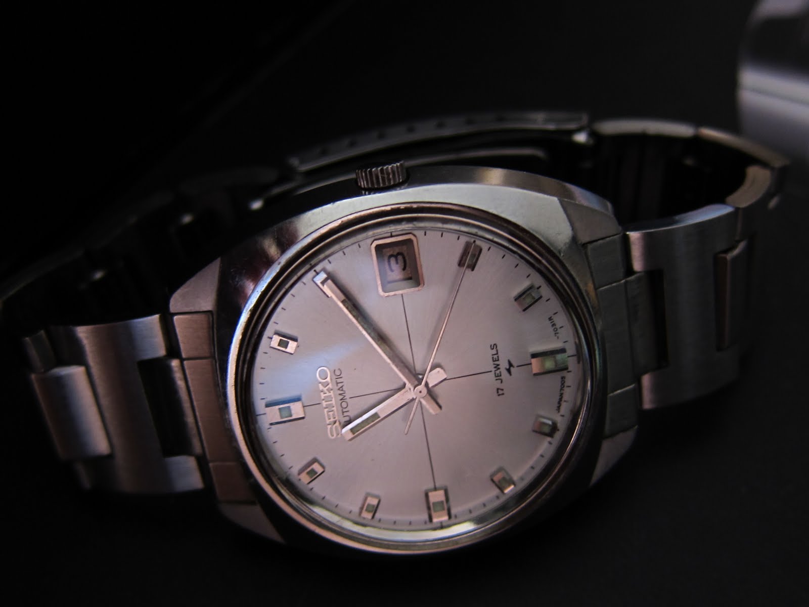 jam & watch: Seiko 7005-7052 - silver dial (Sold)