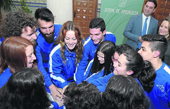 http://www.diariojaen.es/deportes/el-cb-arjonilla-celebra-su-exito-en-la-capital-FJ1038430?&ref=FexRss&aid=&tid=2ECFA63FD31946EFAA9CBDFE25593C55&c=iufY9f4SwptP7ExlIhi3AURaJMjw-V6tQxm0uAymg60&mkt=es-es