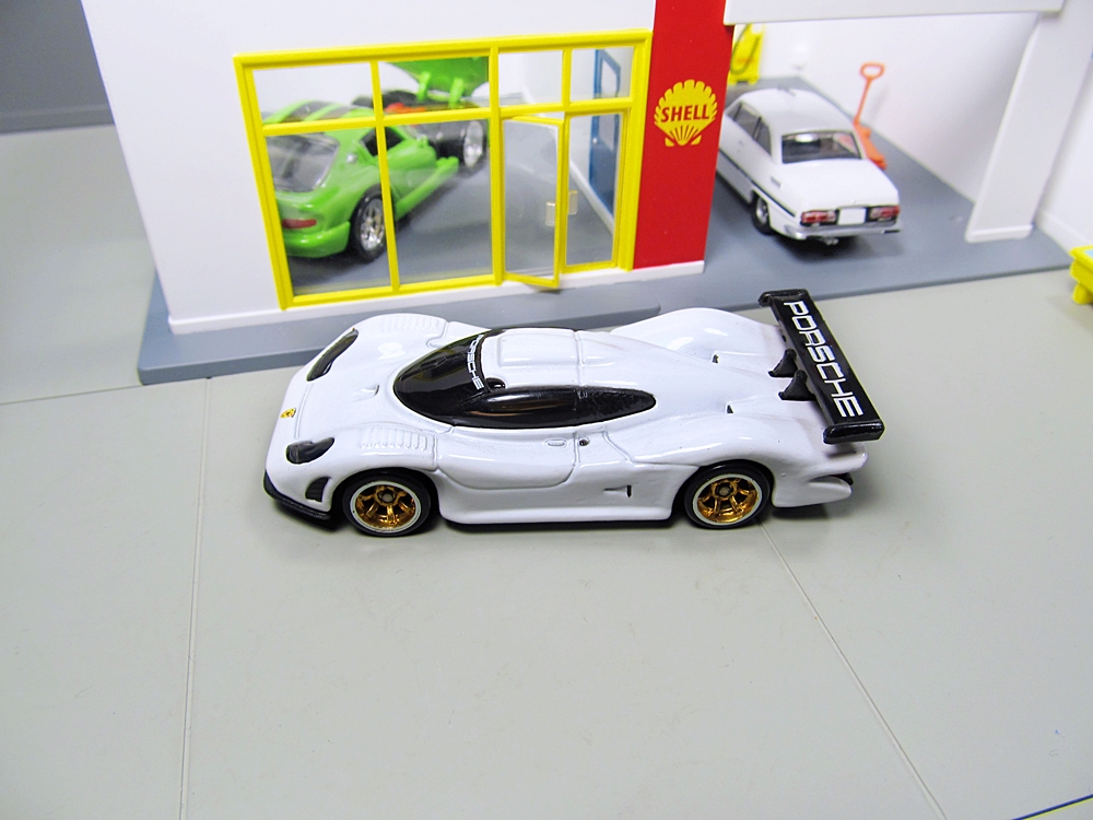 hot wheels porsche 911 gt1 98