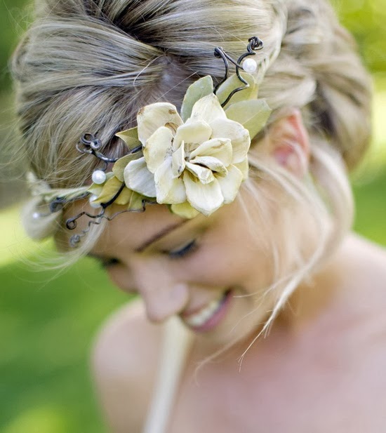 Coronas de flores para novias