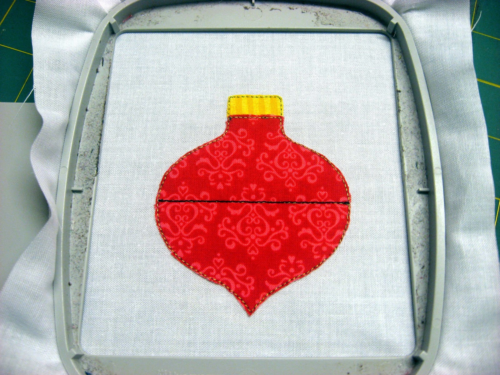 Applique Time: Ric Rac on an applique? How do I attach that?
