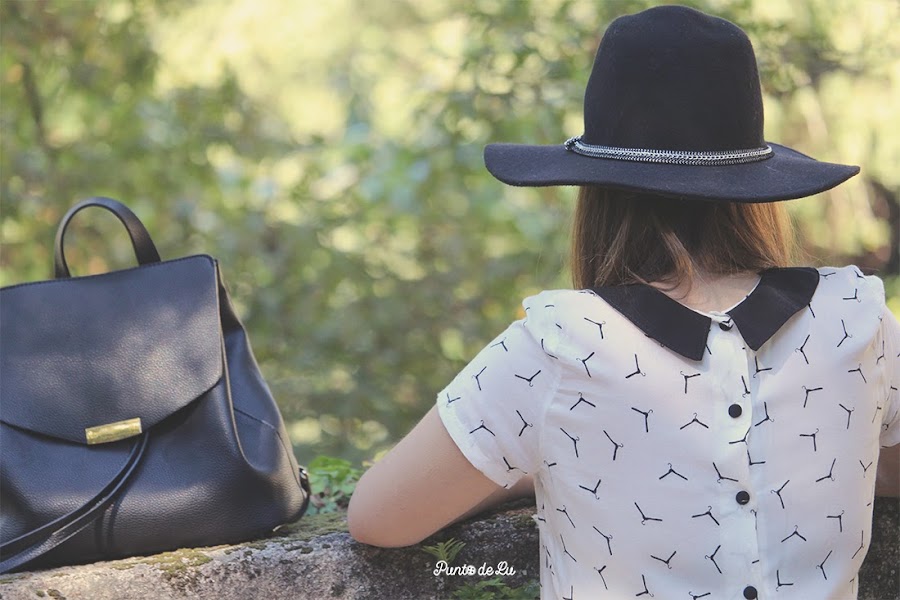 Blusa con cuello Peter Pan