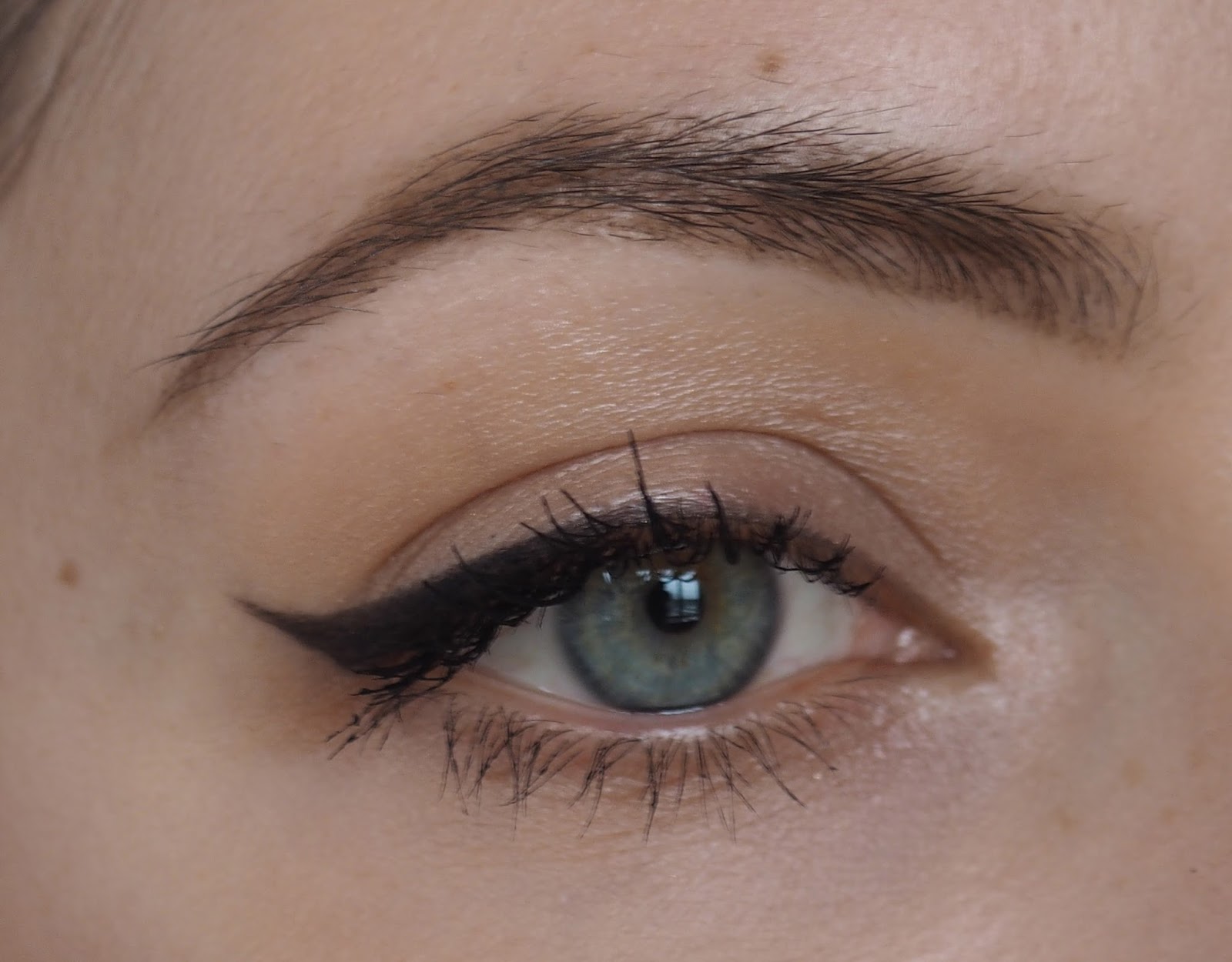 Make up factory подводка для глаз. Подводка make up. Лайнер подводка синий. Подводка make up. Подводка make up.