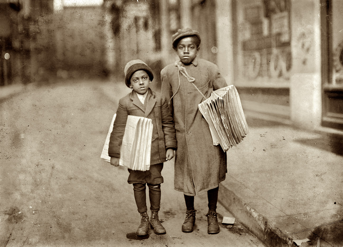 Жизнь в 20 30 годы прошлого столетия. Lewis Hine. Американские дети 20 века. США дети начало 20 века. Социальная фотография Льюис Хайн.