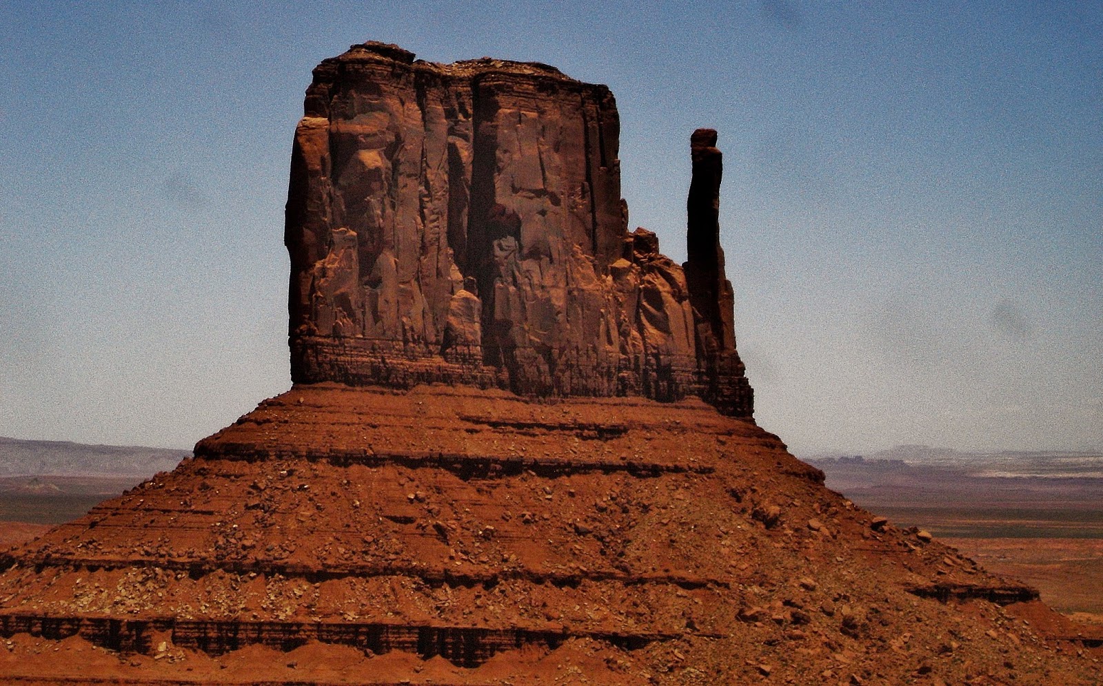 Left Mitten The Southwest Through Wide Brown Eyes: First Time in Monument Valley ...
