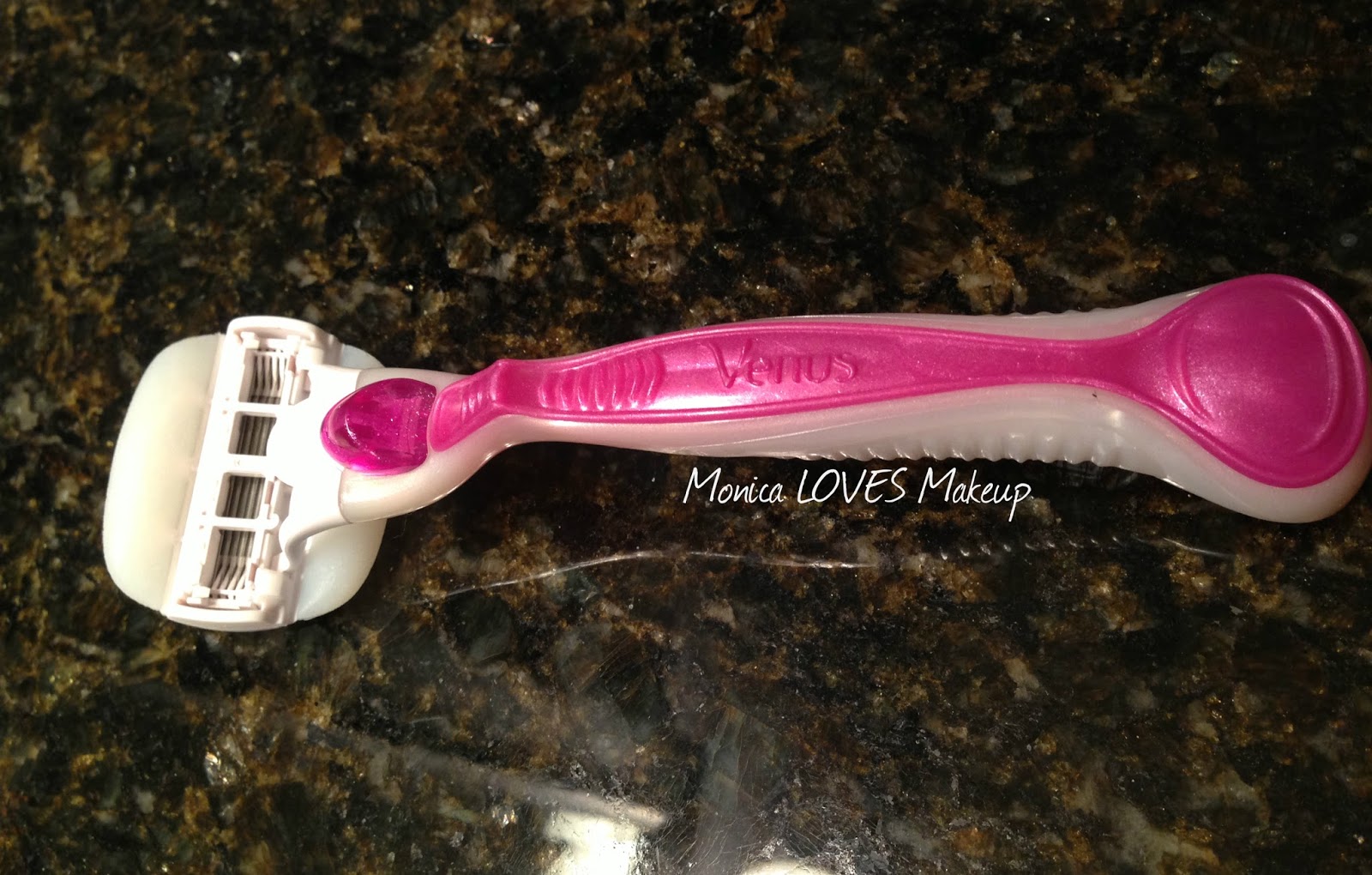 Monica LOVES Makeup: Venus & Olay Razor in Sugarberry