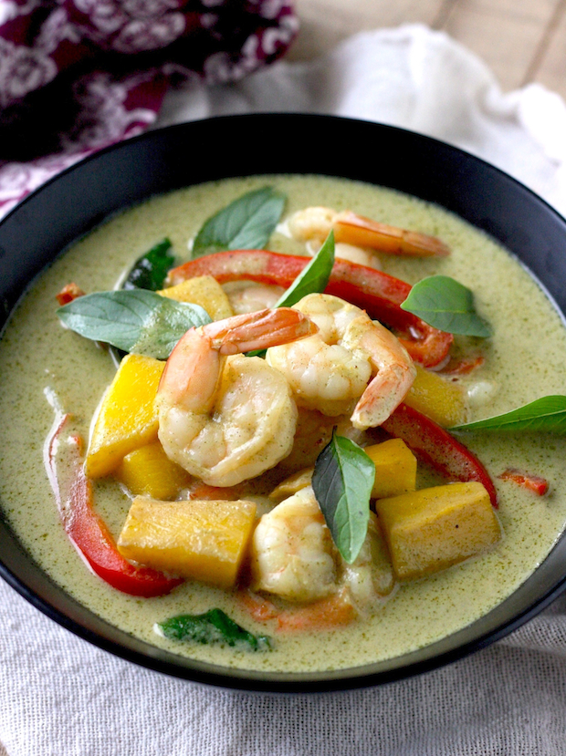 Thai Green Curry with Shrimp and Mango by SeasonWithSpice.com