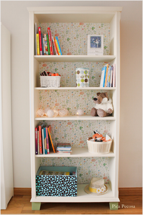 estanteria-ikea-markor-restaurada-chalk-paint-papel-pintado-resultado-final
