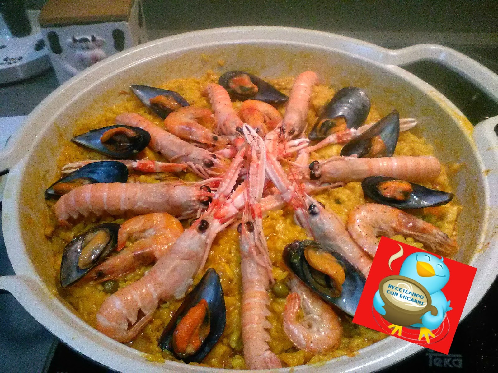 RECETEANDO CON ENCARNI PAELLA MIXTA DE MARISCO Y POLLO