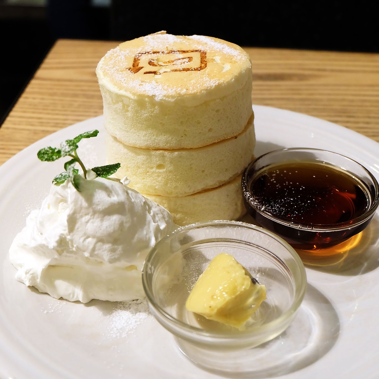 WHERE TO EAT JAPANESE PANCAKES IN TOKYO JAPAN?