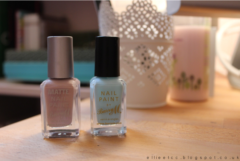baby blue, barry m, blue, grey, matte, nails, NOTD, pastel, trend, two-tone, vanilla, 