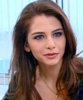 Ezgi Asaroğlu Kimdir? Biyografisi Biyografi Arşivi Kim Kimdir