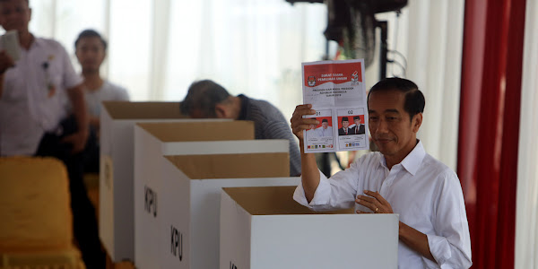 Jokowi : We are optimistic that we will win more than 60 percent of the
votes