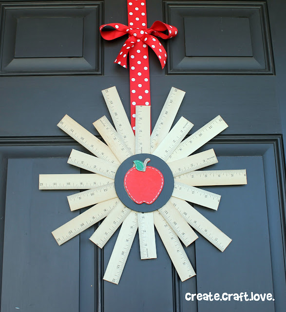 Back to School Ruler Wreath via createcraftlove.com #backtoschool #wreath #rulerwreath