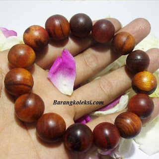 gelang gaharu merah bertauh gelang kayu gaharu merah bertuah, harga gelang kayu gaharu, manfaat gelang kayu gaharu, manfaat kayu gaharu kalimantan, gelang kayu cendana, ciri2 kayu gaharu asli, gelang kayu gaharu super, katalog produk gelang kayu gaharu, gelang kayu stigi,