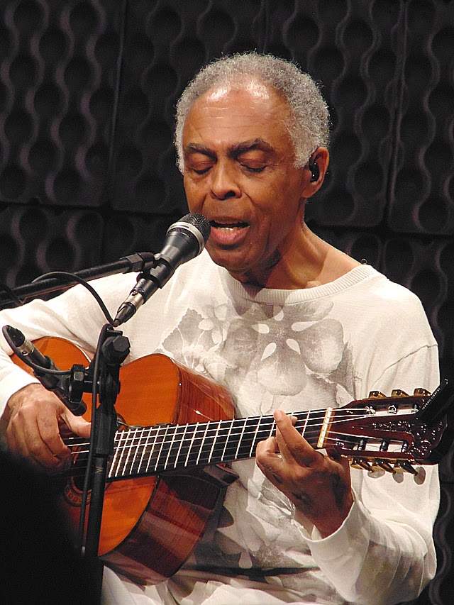 Notas Musicais Tem mais samba de Caymmi (e Gil) no roteiro do show 'Gilbertos samba' Notas Musicais Tem mais samba de Caymmi (e Gil) no roteiro do show 'Gilbertos samba'