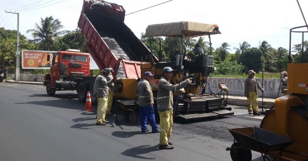 Recapeamento da Av. Ayrton Senna é monitorado pelo titular da Semov