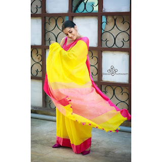 Actress Rashmi Gautam look elegant in Yellow Saree