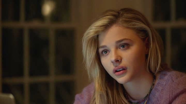 Séries Tv Avec Chloë Grace Moretz Movie and TV Cast Screencaps: Chloë Grace Moretz as Phoebe Zeleny in
