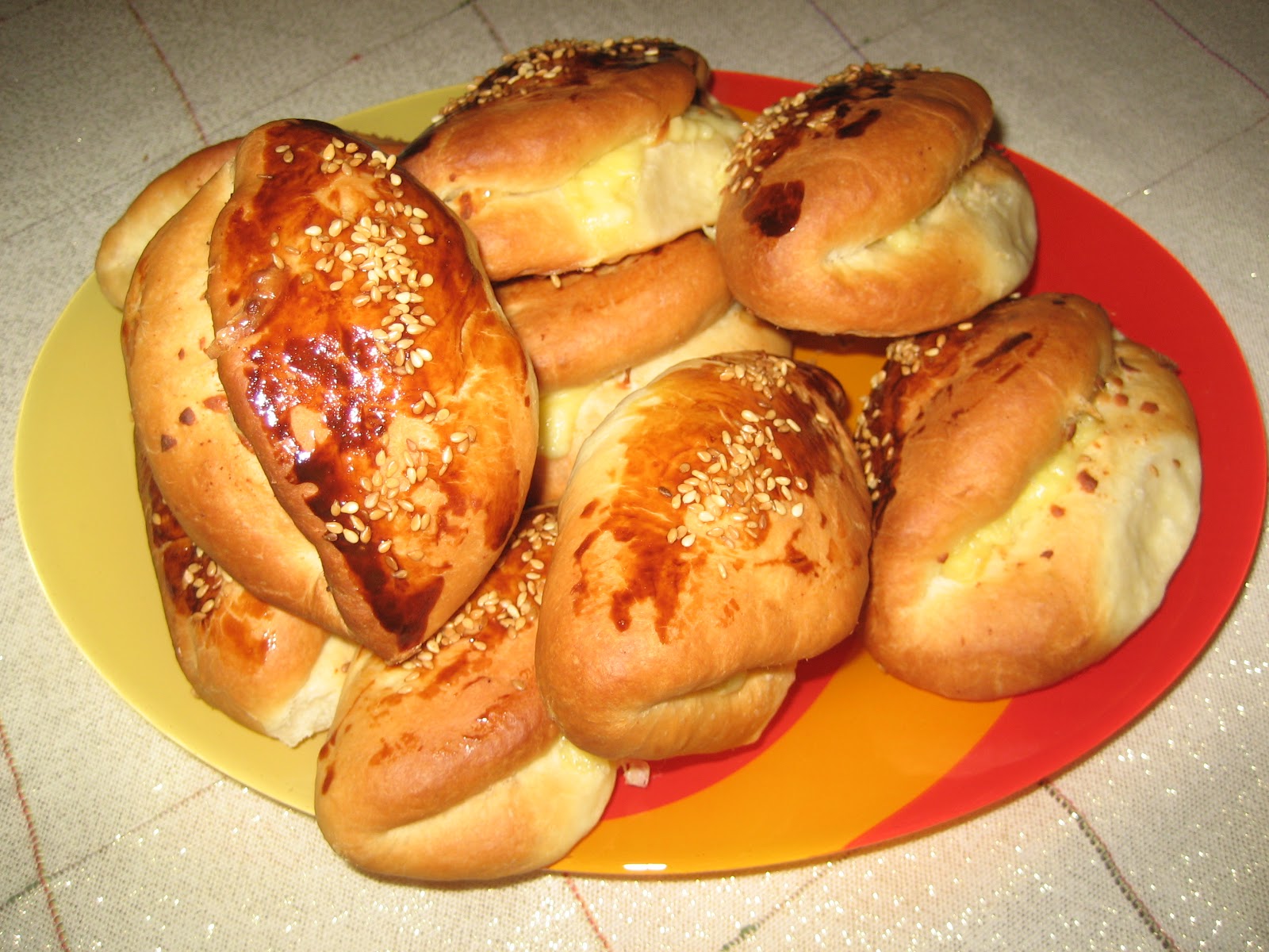 TUZLULAR (börek, poğaça vs.) POĞAÇA TARİFİ TUZLULAR (börek, poğaça vs.) POĞAÇA TARİFİ