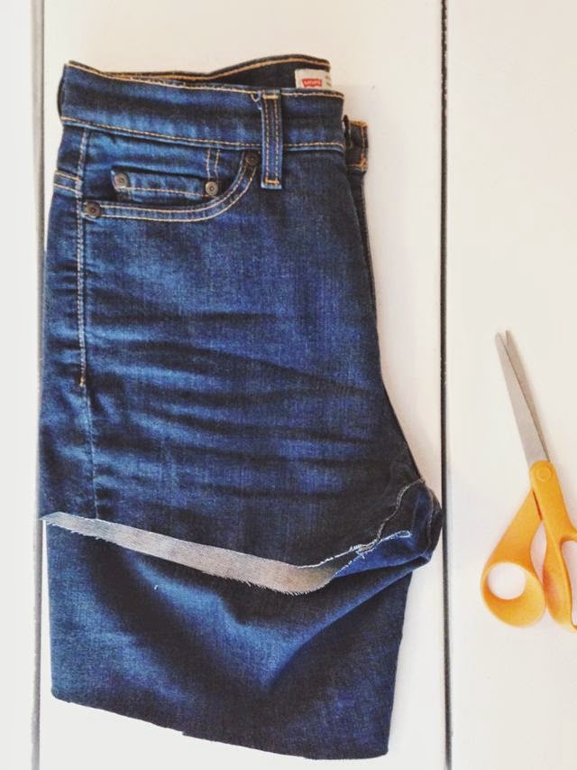 emily faith : Turn Thrift Store Jeans Into Distressed Shorts
