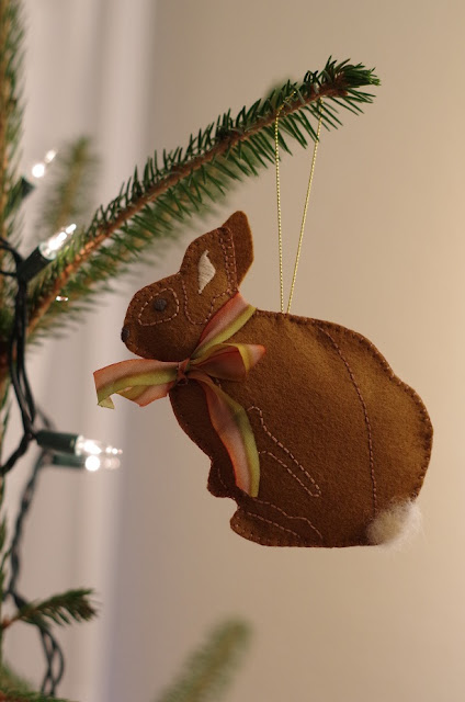 posie gets cozy Christmas ornament felt rabbit 