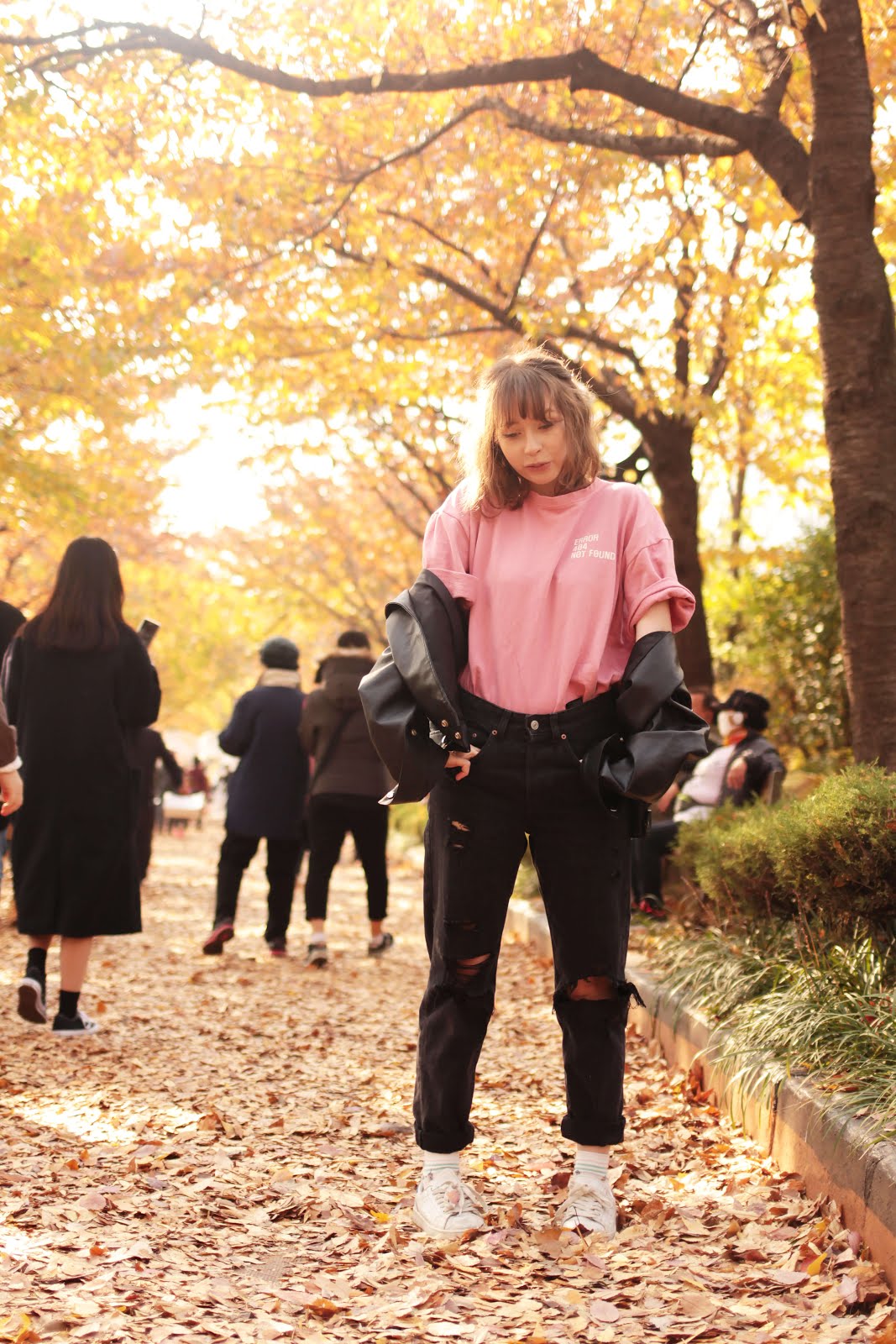 cute autumn outfit shoot inspiration