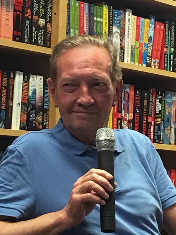 Martin Walker at The Poisoned Pen! Kittling Books