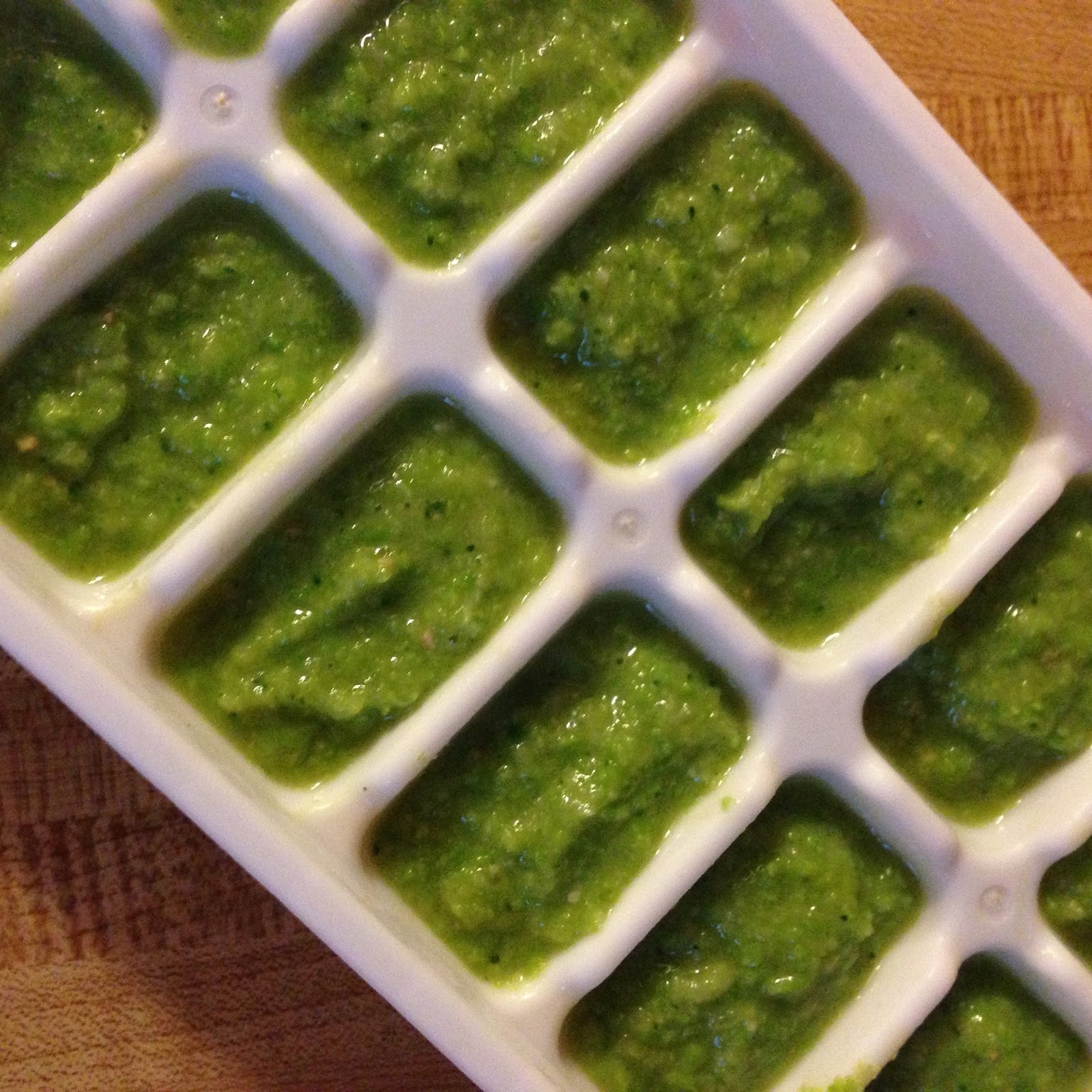 What I Live For DIY Baby Food Peas