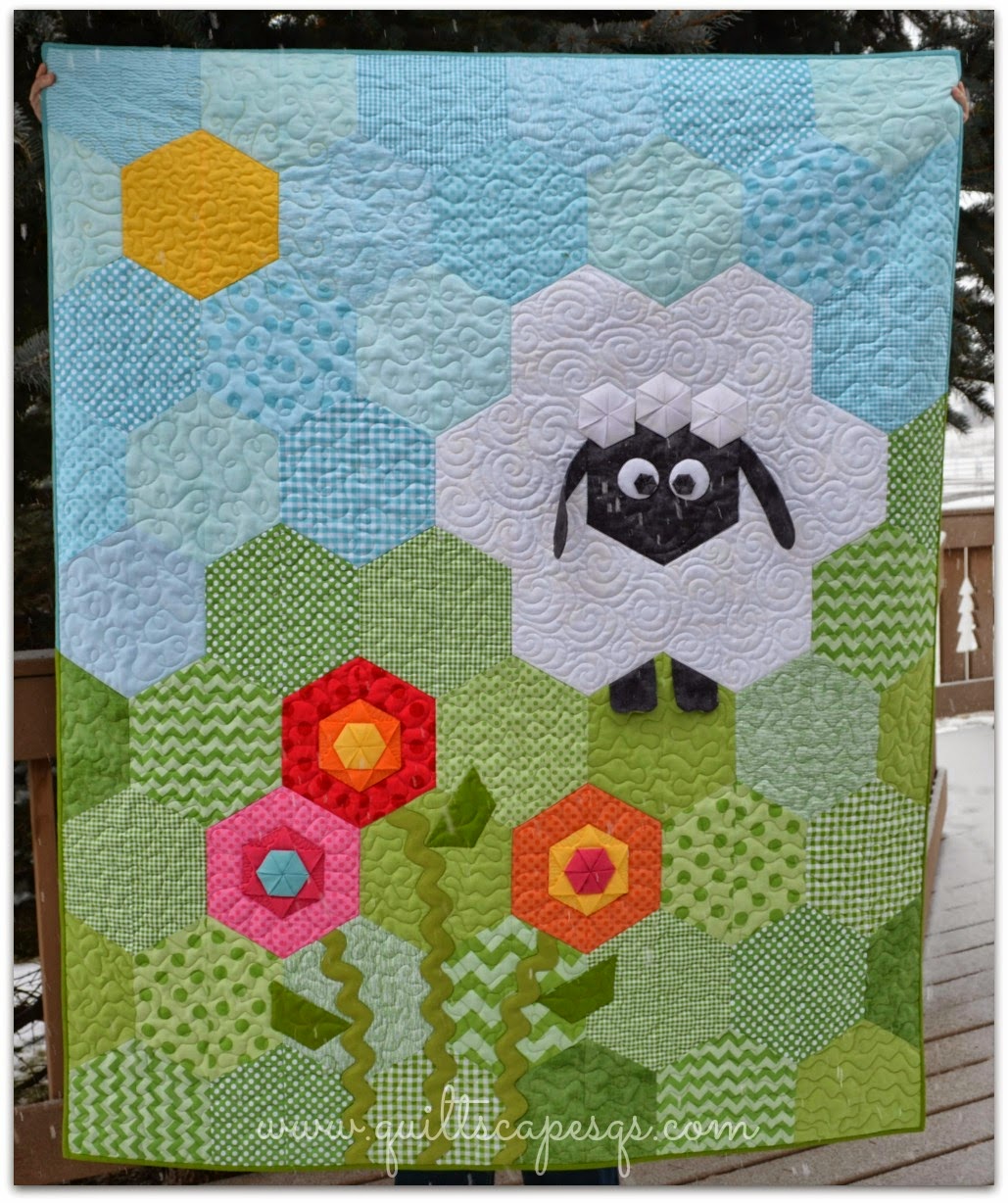 .Quiltscapes.: Blogger's Quilt Festival - Sheep Shape