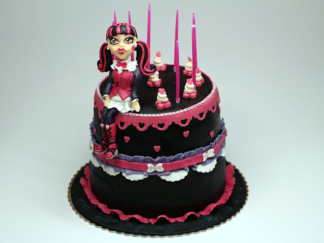 Monster High Draculaura Birthday Cake London
