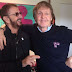 ¿Qué hacen juntos Ringo Starr y Paul McCartney?