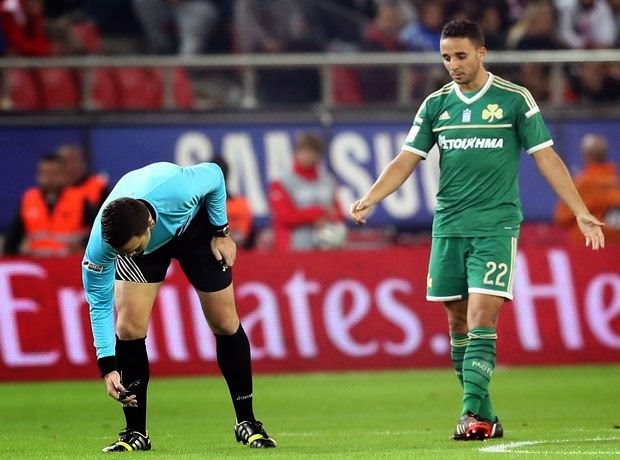 Πέταξε τα κλειδιά του στον αγωνιστικό χώρο! (pic)